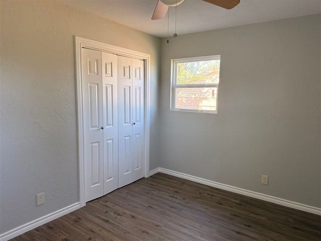 4610 SW H, Lawton, OK 73505