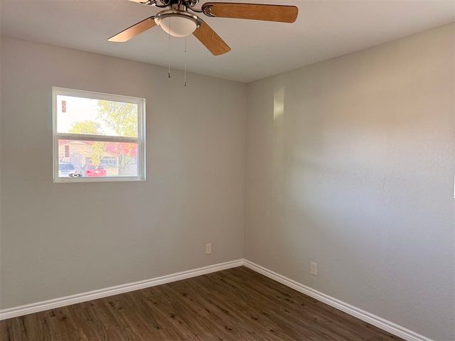 4610 SW H, Lawton, OK 73505