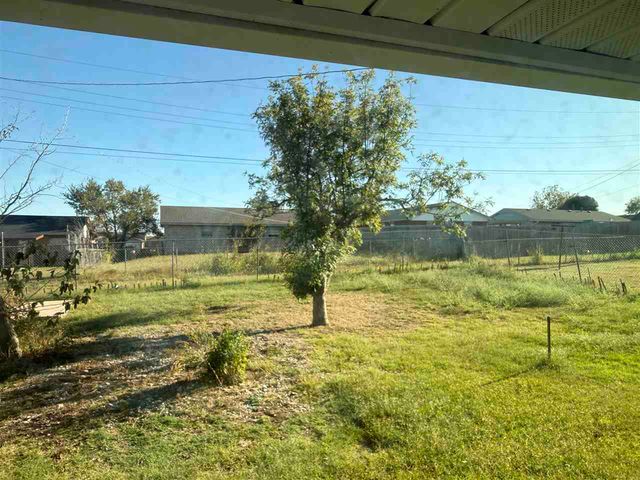 4610 SW H, Lawton, OK 73505