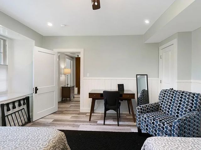 77 Coggeshall Avenue G, Newport, RI 02840