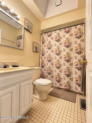 1055 Farmingdale Road, Jackson, NJ 08527