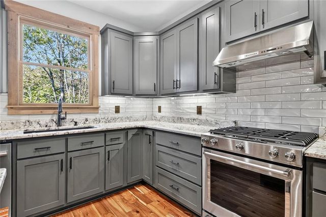 382 Pocaset Drive, Ellijay, GA 30540