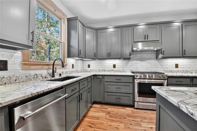 382 Pocaset Drive, Ellijay, GA 30540