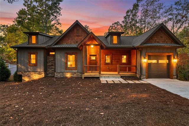 382 Pocaset Drive, Ellijay, GA 30540