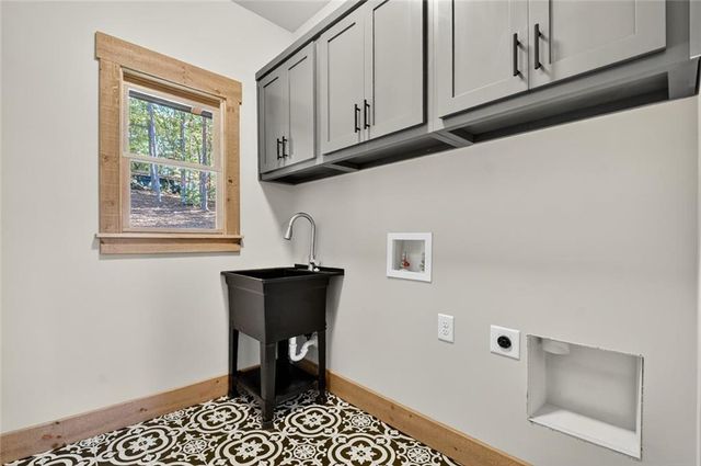 382 Pocaset Drive, Ellijay, GA 30540