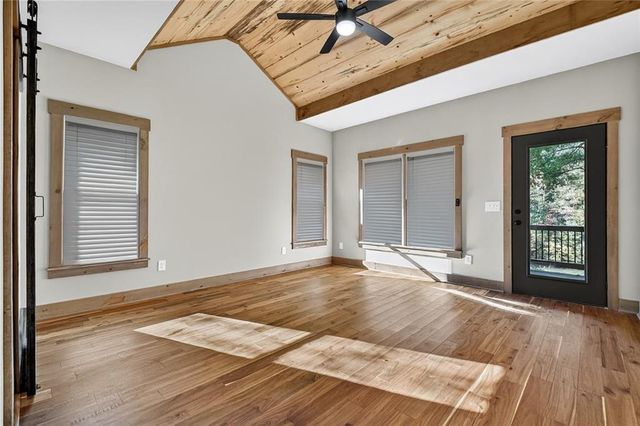 382 Pocaset Drive, Ellijay, GA 30540