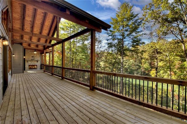 382 Pocaset Drive, Ellijay, GA 30540