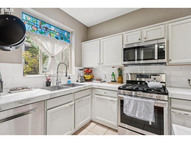 1401 Sw EDGEFIELD MEADOWS Ct, Troutdale, OR 97060