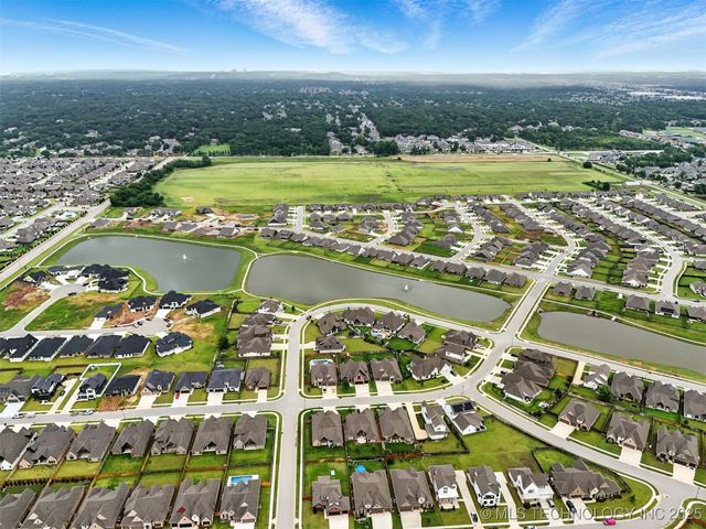 5807 E 128 Street S, Bixby, OK 74008