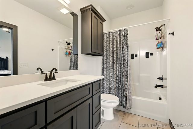 5807 E 128 Street S, Bixby, OK 74008