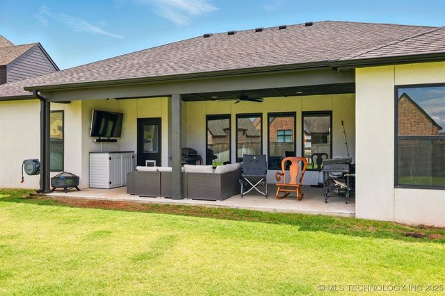 5807 E 128 Street S, Bixby, OK 74008