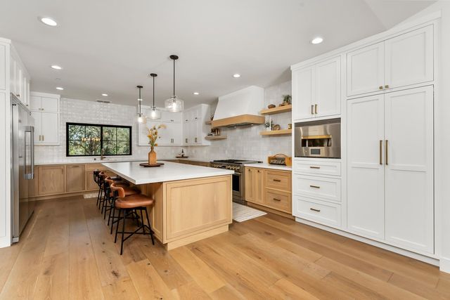 2304 Howard Dr, Rescue, CA 95672