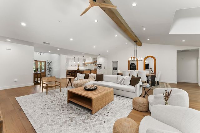 2304 Howard Dr, Rescue, CA 95672