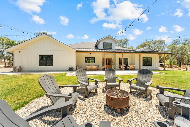 2304 Howard Dr, Rescue, CA 95672