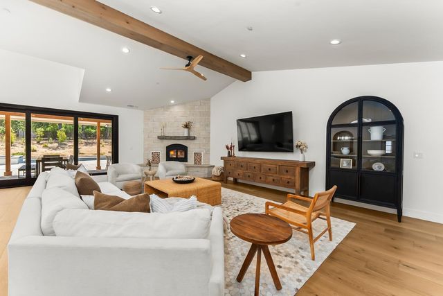 2304 Howard Dr, Rescue, CA 95672