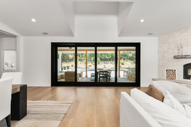 2304 Howard Dr, Rescue, CA 95672