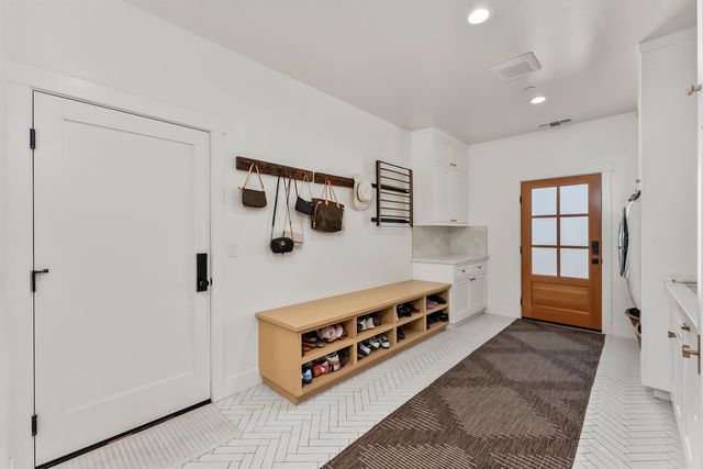 2304 Howard Dr, Rescue, CA 95672