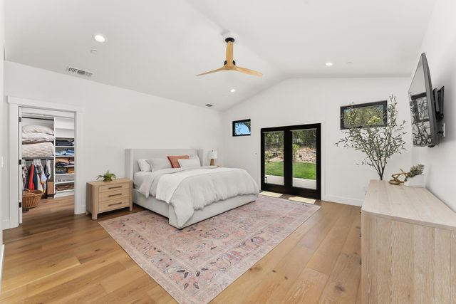 2304 Howard Dr, Rescue, CA 95672