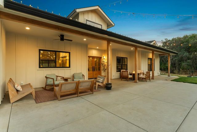 2304 Howard Dr, Rescue, CA 95672