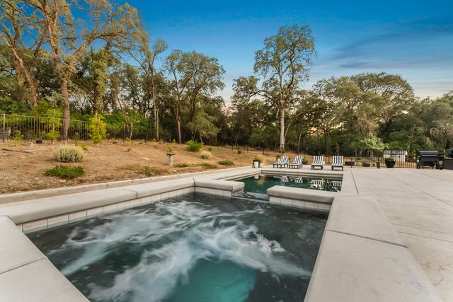2304 Howard Dr, Rescue, CA 95672