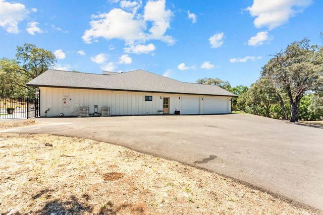 2304 Howard Dr, Rescue, CA 95672