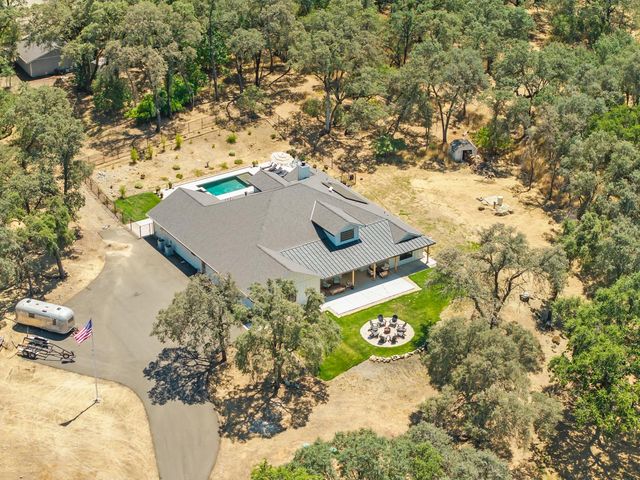 2304 Howard Dr, Rescue, CA 95672