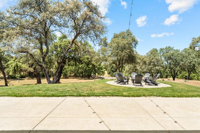 2304 Howard Dr, Rescue, CA 95672