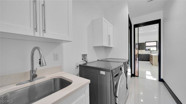 113 SW 37th AVE, Cape Coral, FL 33991