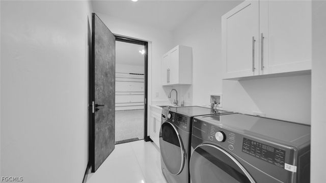 113 SW 37th AVE, Cape Coral, FL 33991