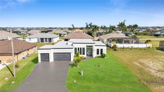 113 SW 37th AVE, Cape Coral, FL 33991