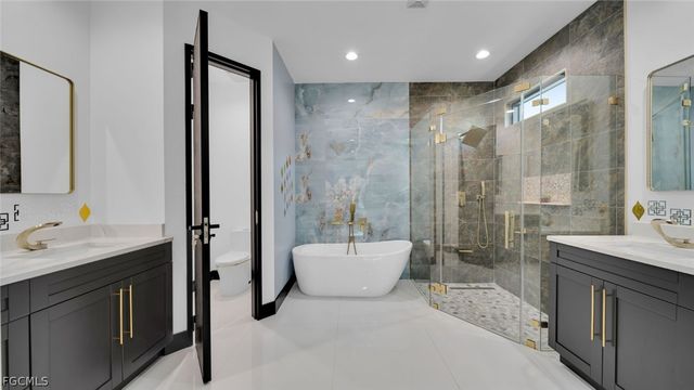 113 SW 37th AVE, Cape Coral, FL 33991