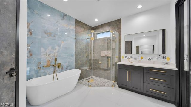 113 SW 37th AVE, Cape Coral, FL 33991