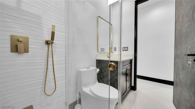 113 SW 37th AVE, Cape Coral, FL 33991