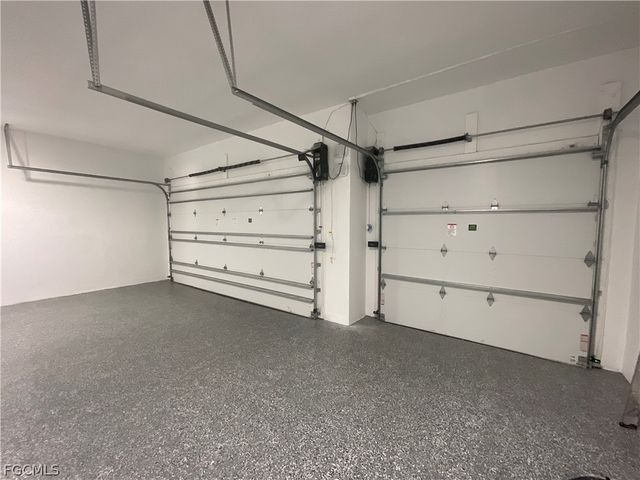 113 SW 37th AVE, Cape Coral, FL 33991