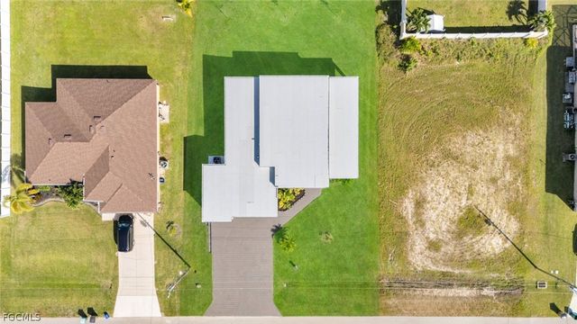 113 SW 37th AVE, Cape Coral, FL 33991