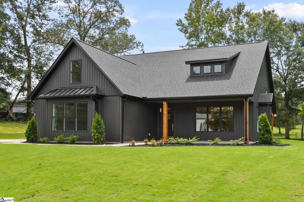 3 Birch Tree Road, Greer, SC 29651