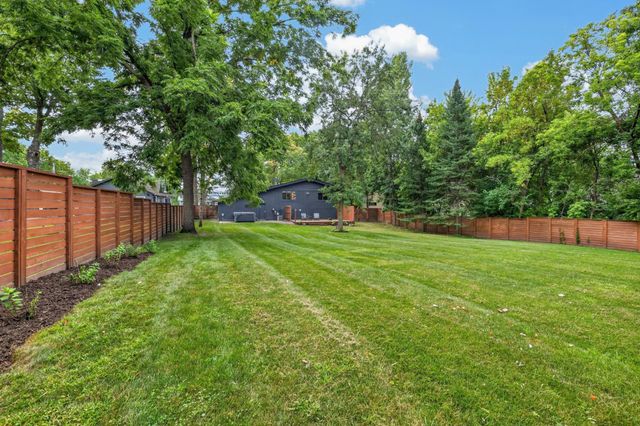 4110 Grainwood Circle NE, Prior Lake, MN 55372