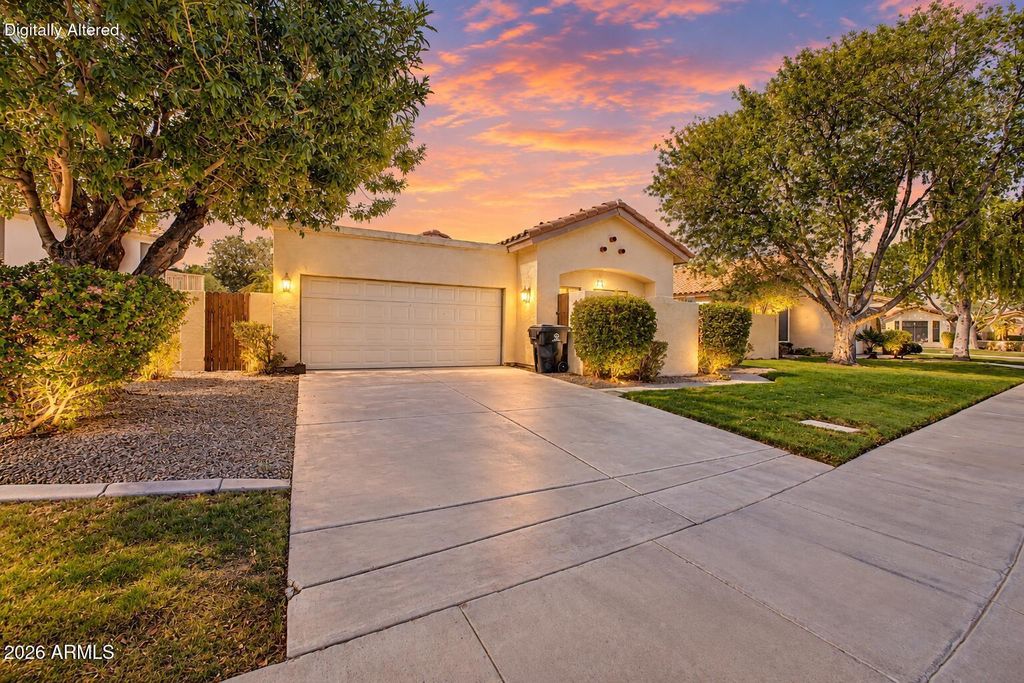 11010 W CRIMSON Lane, Avondale, AZ 85392 — exterior