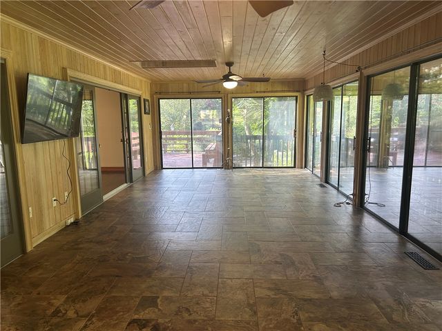 905 Meadow Lane, Anderson, SC 29621
