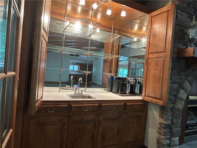 905 Meadow Lane, Anderson, SC 29621