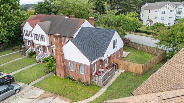 2312 Meadows LNDG, Chesapeake, VA 23321