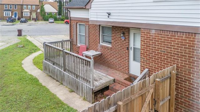 2312 Meadows LNDG, Chesapeake, VA 23321