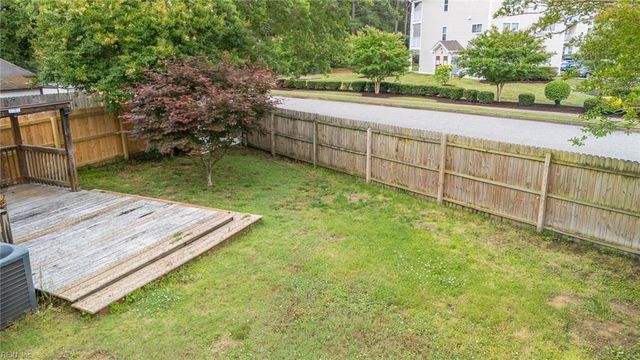2312 Meadows LNDG, Chesapeake, VA 23321