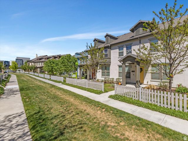 6378 W SUGARCANE DR, South Jordan, UT 84009