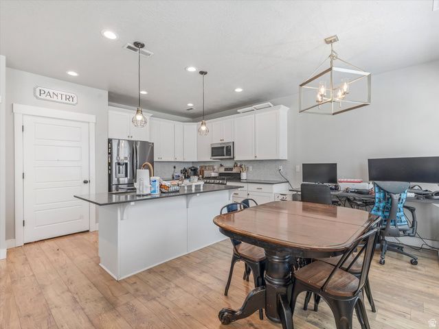 6378 W SUGARCANE DR, South Jordan, UT 84009