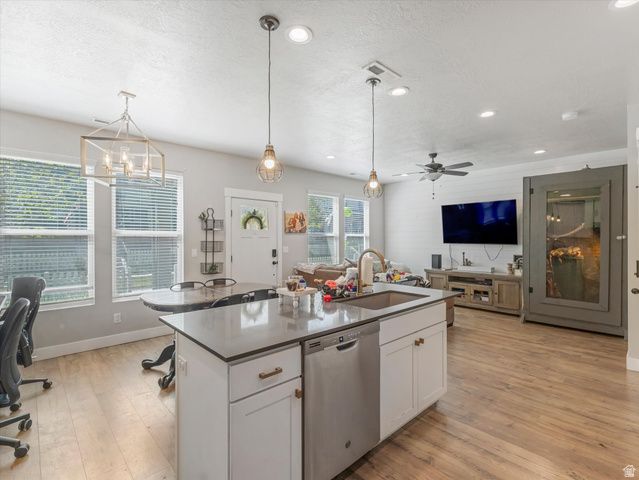 6378 W SUGARCANE DR, South Jordan, UT 84009