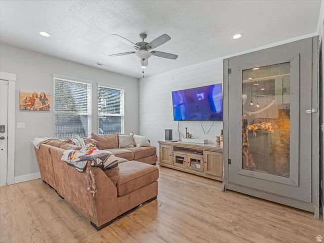 6378 W SUGARCANE DR, South Jordan, UT 84009