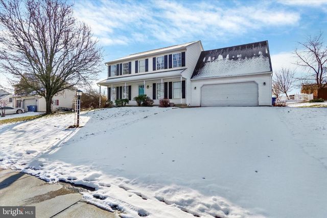 155 ABBEY DR, Mount Wolf, PA 17347