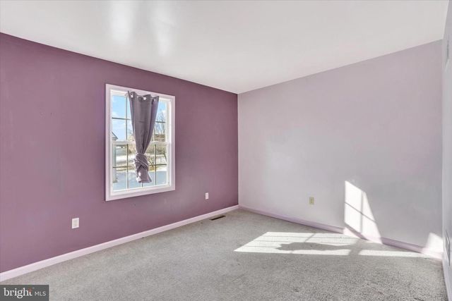 155 ABBEY DR, Mount Wolf, PA 17347