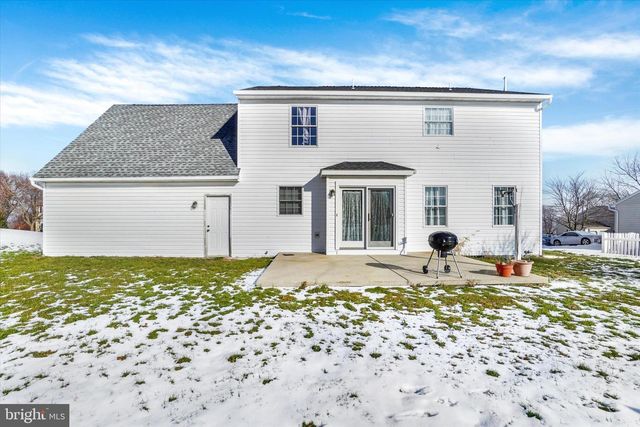 155 ABBEY DR, Mount Wolf, PA 17347